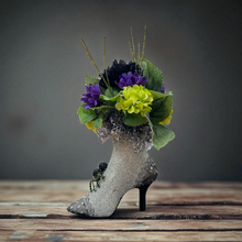 Load image into Gallery viewer, Witch&#39;s Boot Figurine
